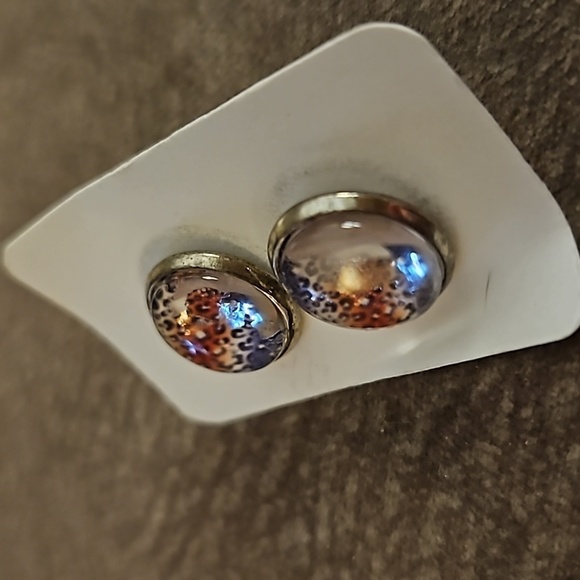 3/$30 Fourth of July Animal Leopard Print Glass Dome Button Earrings - Picture 3 of 7